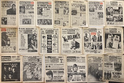 Lot 107 - 1950S / 1960S MUSIC NEWSPAPERS - NME / DISC / ETC.