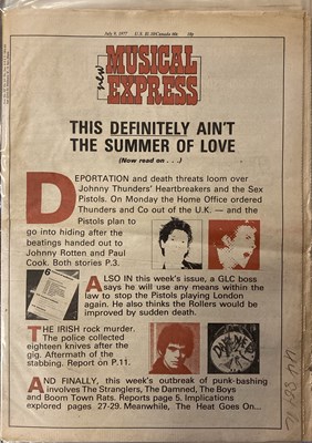 Lot 111 - 1960S - 1970S MAGAZINES - NME AND MORE.