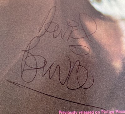 Lot 191 - DAVID BOWIE SIGNED SPACE ODDITY LP.