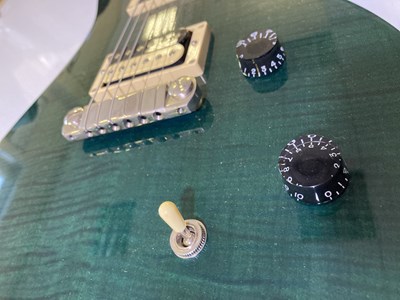 Lot 4 - 2007 PRS SE CUSTOM ELECTRIC GUITAR.