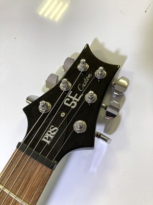Lot 4 - 2007 PRS SE CUSTOM ELECTRIC GUITAR.