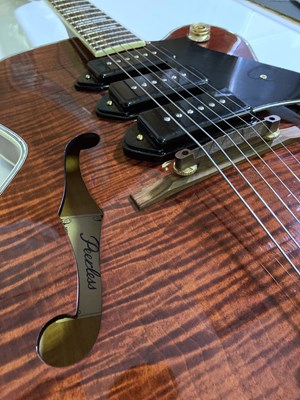 Lot 4 - PEERLESS WIZARD HOLLOW BODY ELECTRIC GUITAR.