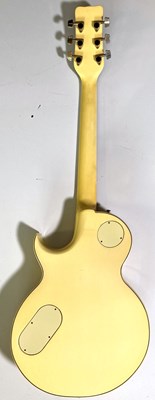 Lot 261 - FRAMUS - JAN AKKERMAN SIGNATURE ELECTRIC GUITAR - A RARE WHITE VERSION.