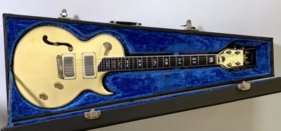 Lot 261 - FRAMUS - JAN AKKERMAN SIGNATURE ELECTRIC GUITAR - A RARE WHITE VERSION.