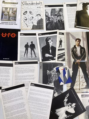 Lot 42 - MUSIC FANZINES / MAGAZINES / PROGRAMMES.