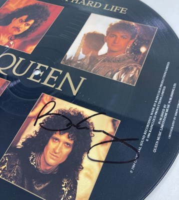 Lot 268 - QUEEN - BRIAN MAY SIGNED RECORDS.