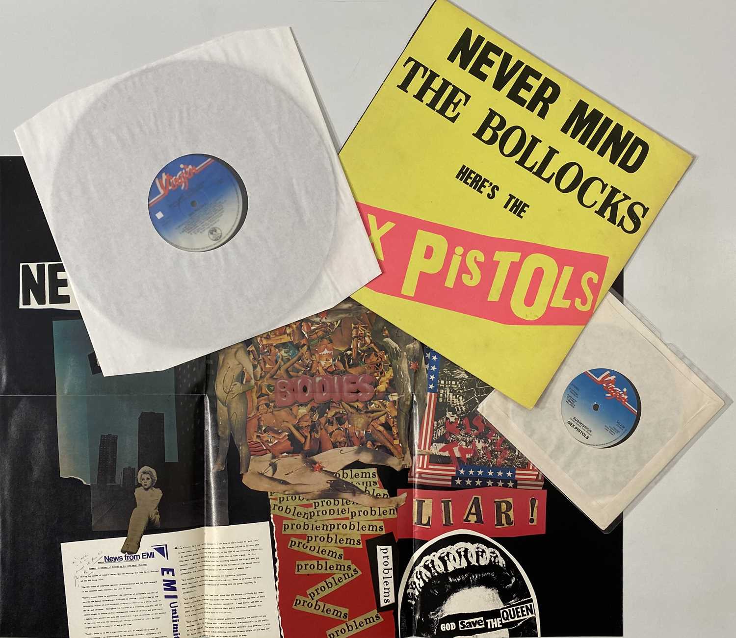 Lot 793 - SEX PISTOLS - NEVER MIND THE BOLLOCKS LP (ORIGINAL UK W/ SUBMISSION 7", POSTER & BLANK BACK COVER - V 2086)
