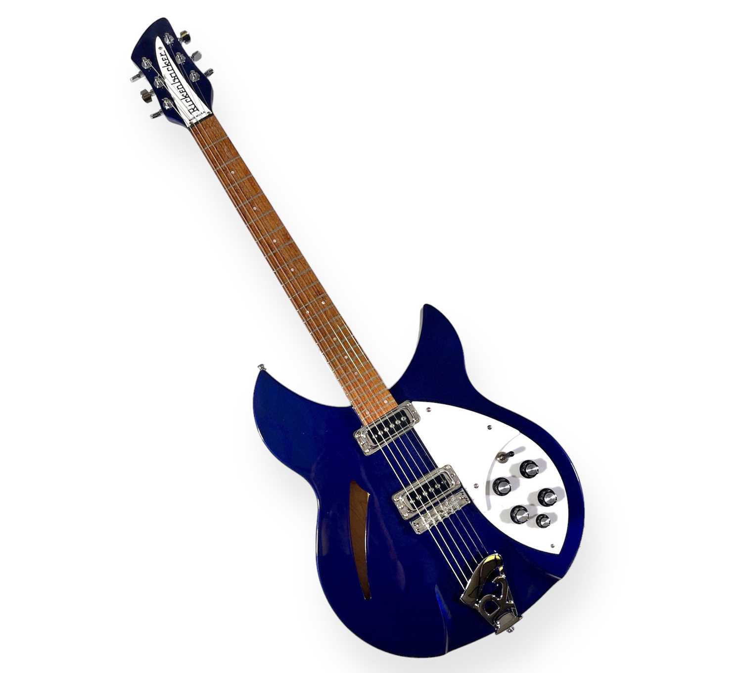 Lot 279 - RICKENBACKER 330 MIDNIGHT BLUE ELECTRIC GUITAR, SERIAL NO: 1040426.
