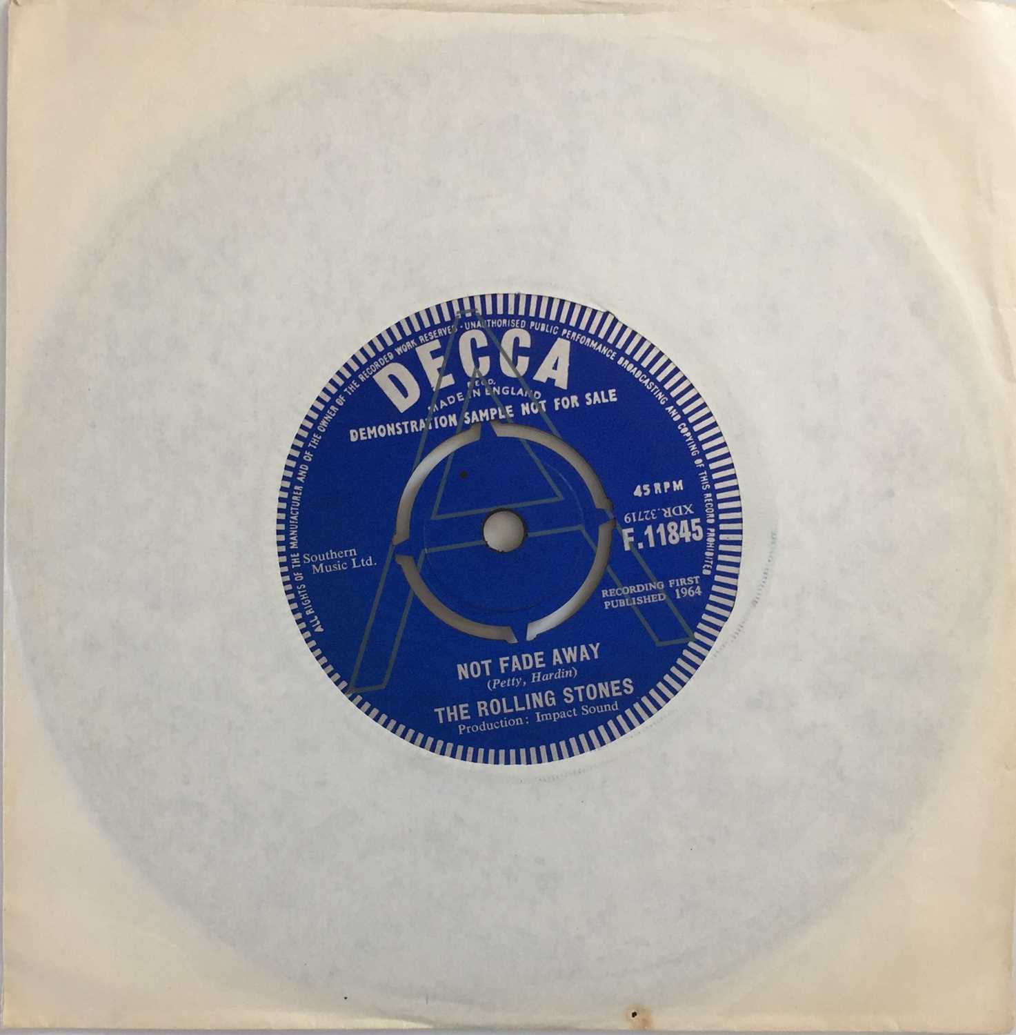 Lot 71 - THE ROLLING STONES - NOT FADE AWAY 7" (ORIGINAL UK DEMO - DECCA F 11845)
