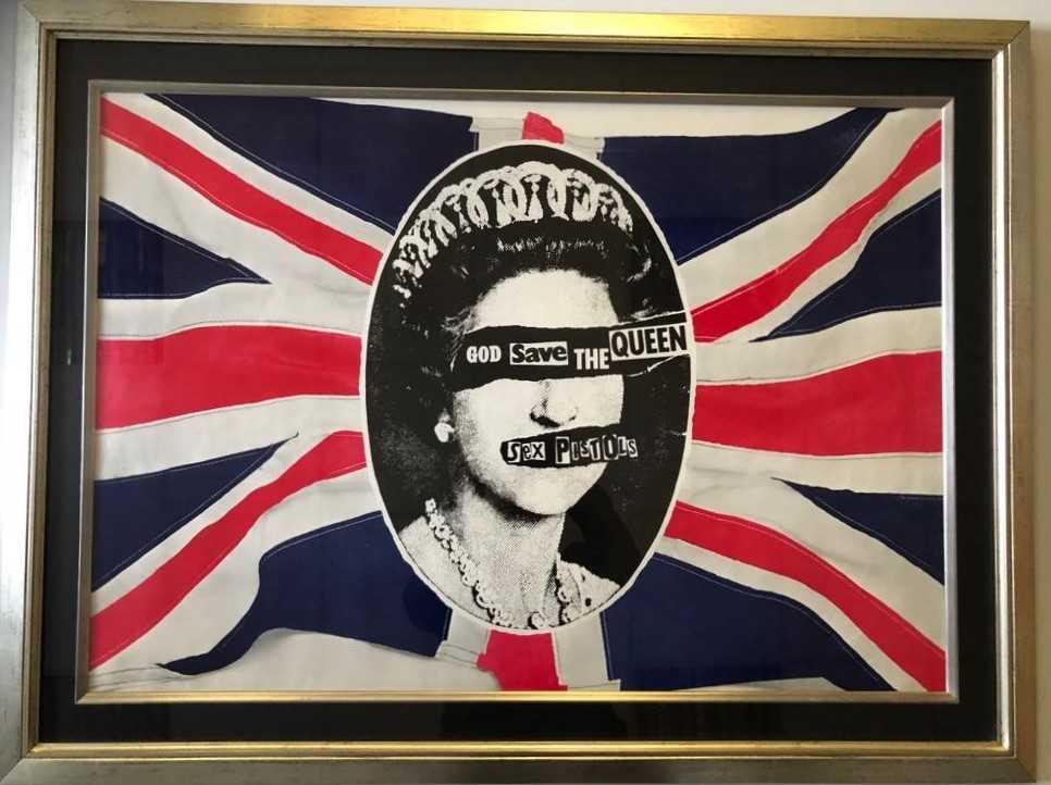 Lot 362 - SEX PISTOLS GOD SAVE THE QUEEN ORIGINAL PROMO...
