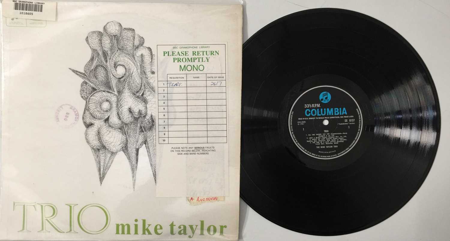 Lot 69 - THE MIKE TAYLOR TRIO - TRIO LP (ORIGINAL UK MONO COPY - COLUMBIA SX 6137).