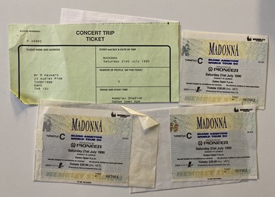 Lot 49 - MADONNA MEMORABILIA - MDNA PREMIUM PACKAGE