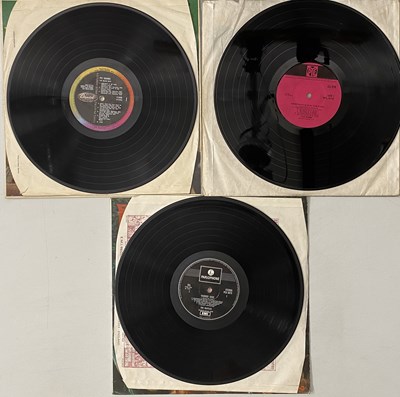 Lot 1261 - 60s ARTISTS - LP PACK (KINKS/ BEATLES/ BEACH BOYS)