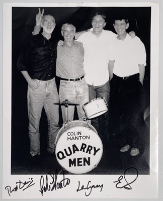 Lot 28 - THE BEATLES - PLEASE PLEASE ME 8 TRACK / MONO LP / SIGNED QUARRY MEN PHOTO.