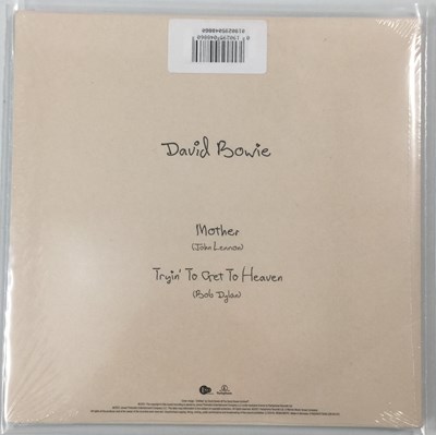 Lot 1186 - DAVID BOWIE - MOTHER/ TRYIN' TO GET TO HEAVEN 7" (CREAM VINYL - DB 80147)