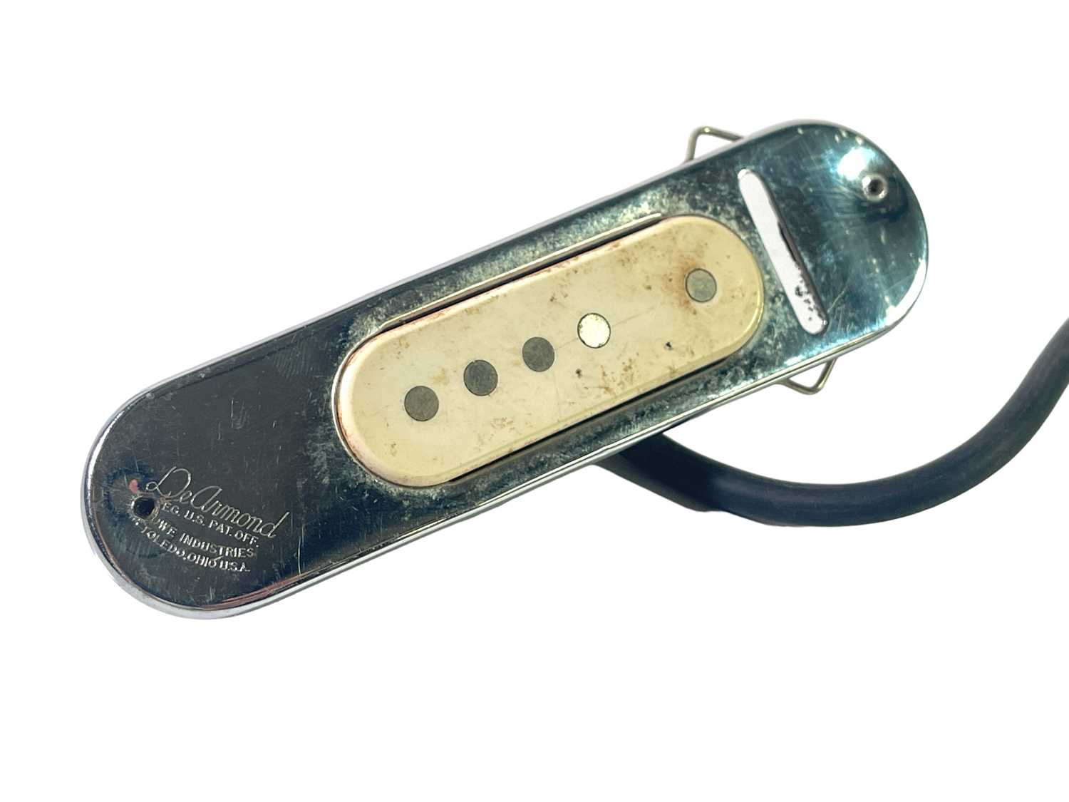 Lot 97 - JOHN MARTYN'S FAMOUS DE ARMOND RH-C GUITAR PICKUP.