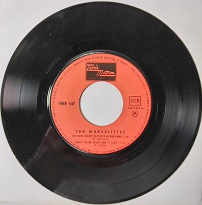 Lot 146 - THE MARVELLETES - THE HUNTER GETS CAPTURED BY THE GAME, WHEN YOU'RE YOUNG AND IN LOVE...