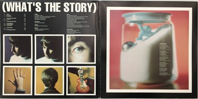 Lot 141 - OASIS - (WHAT'S THE STORY) MORNING GLORY? LP (ORIGINAL UK COPY - CREATION CRE LP 189)