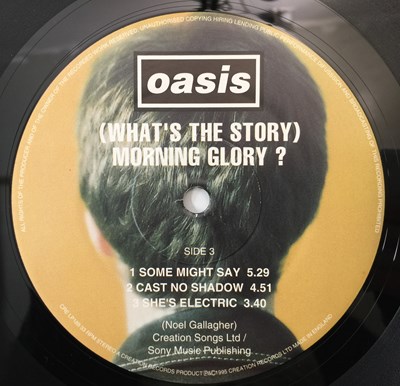 Lot 141 - OASIS - (WHAT'S THE STORY) MORNING GLORY? LP (ORIGINAL UK COPY - CREATION CRE LP 189)