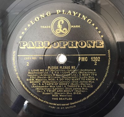 Lot 92 - THE BEATLES - PLEASE PLEASE ME LP (1ST UK MONO 'BLACK AND GOLD' - PMC 1202)