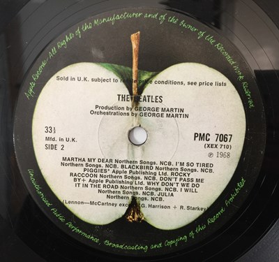 Lot 170 - THE BEATLES - WHITE ALBUM LP (UK COMPLETE ORIGINAL - PMC 7067 - EARLY STAMPERS)