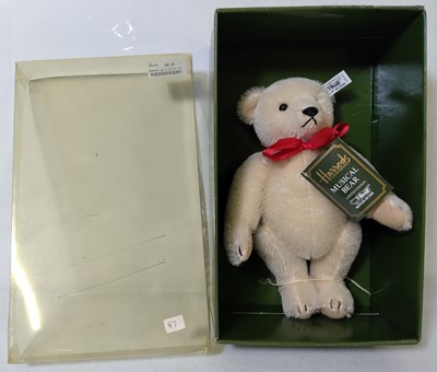 Lot 117 - STEIFF HARRODS MUSICAL BEAR 1989/90 - 011917