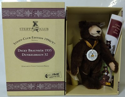 Lot 115 - STEIFF DICKY BROWN BEAR 1935 REPLICA (420078)