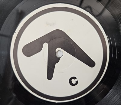 Lot 892 - APHEX TWIN - SELECTED AMBIENT WORKS 85-92 LP (AMB LP 3922 - ORIGINAL RECORD / 2ND SLEEVE)