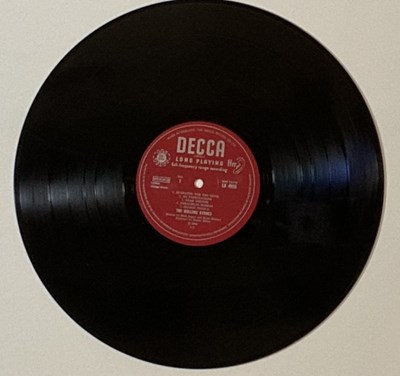 Lot 318 - THE ROLLING STONES - BEGGARS BANQUET LP (ORIGINAL UK MONO PRESSING - LK 4955)