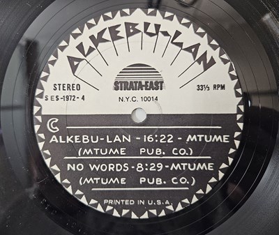 Lot 83 - MTUME UMOJA ENSEMBLE - 'ALKEBU-LAN - LAND OF THE BLACKS (LIVE AT THE EAST) 70'S USA STRATA-EAST LP