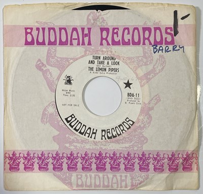 Lot 14 - STRAWBERRY ALARM CLOCK, LEMON PIPERS & 60'S POP-SIKE 7" PACK