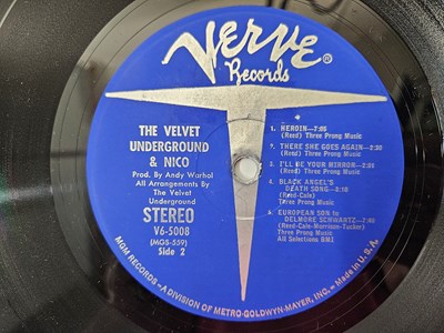 Lot 46 - THE VELVET UNDERGROUND & NICO LP (3RD STATE UNPEELED - V6-5008 - EAST COAST PRESSING)