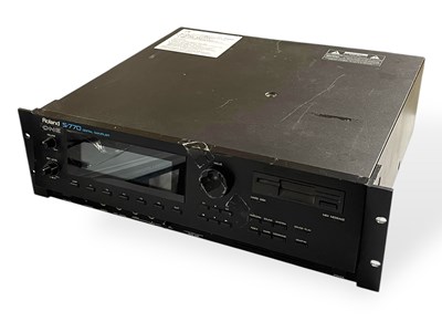 Lot 32 - ROLAND S-770 DIGITAL SAMPLER & RC-100 REMOTE CONTROLS.