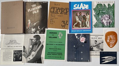 Lot 296 - PRESS KITS / PROGRAMMES / MEMORABILIA.