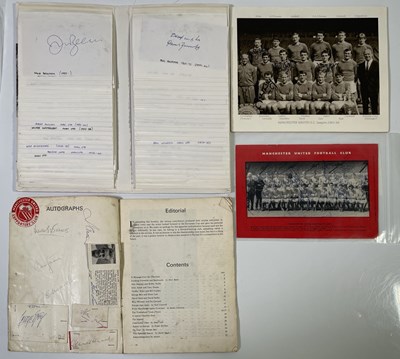 Lot 271 - FOOTBALL - MANCHESTER UNITED - AUTOGRAPH COLLECTION INC 1960S STARS.