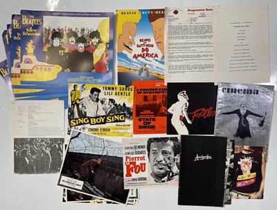 Lot 186 - FILM MEMORABILIA INC LOBBY CARDS / STILLS / FILM BOOKS - APOCALYPSE NOW AND MORE.