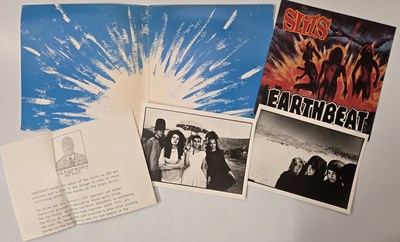 Lot 28 - THE SLITS 7" SINGLES PACK - WITH TEST PRESSINGS, RARE PRESS KITS + MORE