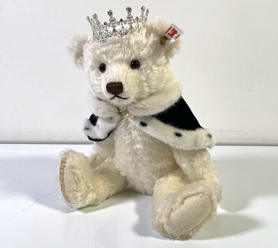 Lot 3 - STEIFF LONG TO REIGN OVER US MUSICAL BEAR