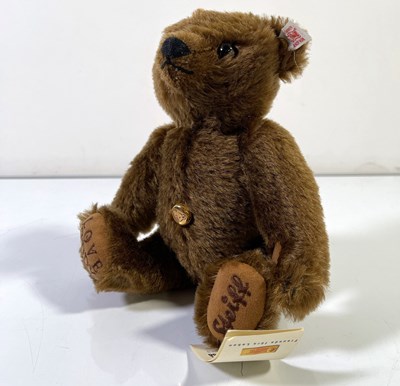 Lot 8 - STEIFF LOVE TEDDY 2002 - 994791