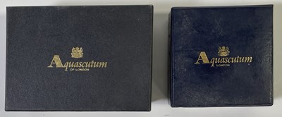 Lot 276 - FOOTBALL - MANCHESTER UNITED - AQUASCUTUM CLOCK AND DOMINOES SET.