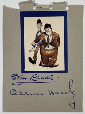 Lot 101 - STAN LAUREL AND OLIVER HARDY - SIGNED CUTTING.