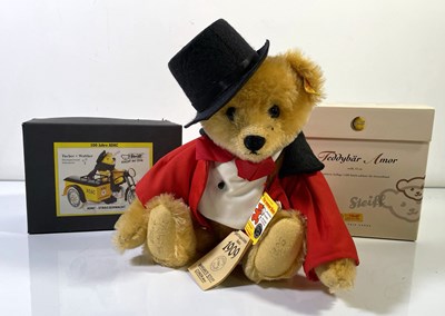 Lot 27 - COLLECTION OF THREE STEIFF BEARS