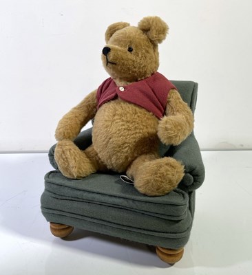 Lot 39 - R. JOHN WRIGHT WINNIE THE POOH AND HIS FAVOURITE CHAIR DOLL