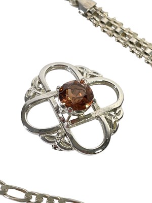 Lot 16 - SILVER NECKLACES / BRACELETS.