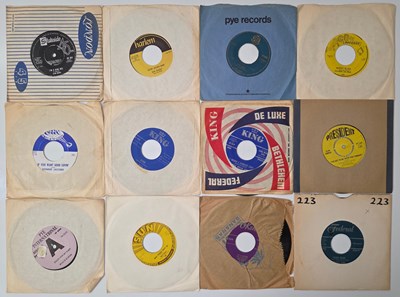 Lot 179 - 50'S 60'S ROCKIN' BLUES R&B 7" PACK - SLIM HARPO, LITTLE WILLIE JOHN, FREDDY KING + MORE