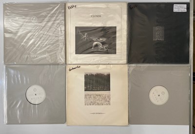 Lot 340 - JOY DIVISION - LP / 12" PACK