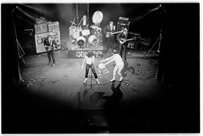 Lot 285 - ALBERTO Y LOS TRIOS PARANOIAS - UNPUBLISHED CONCERT PHOTOS WITH COPYRIGHT.