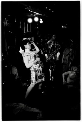 Lot 287 - X-RAY SPEX - JULY 1977 - UNPUBLISHED CONCERT PHOTOS WITH COPYRIGHT.