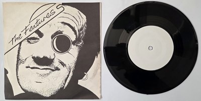 Lot 163 - THE FEATURES - 'DRAB CITY' 7" - UK 1978 WHITE LABEL ORIGINAL - RARE PUNK