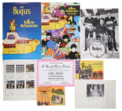 Lot 297 - THE BEATLES - MEMORABILIA INC ORIGINAL TRAY.